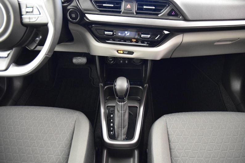 Vehicle image SUZUKI SWIFT