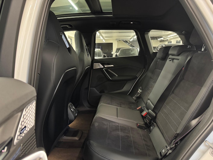 Vehicle image BMW X1