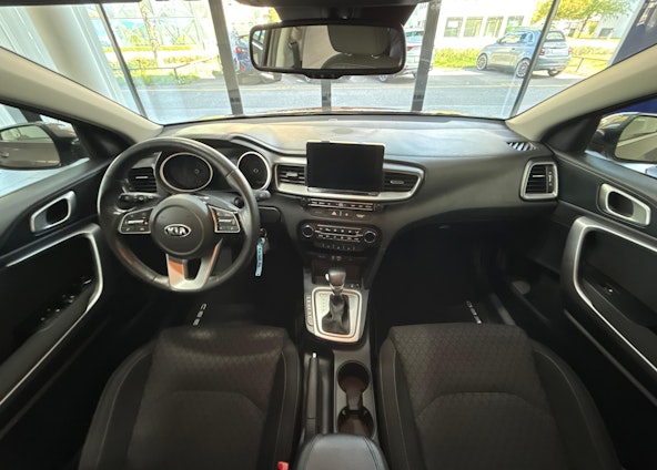 Vehicle image 10 Vehicle image 10