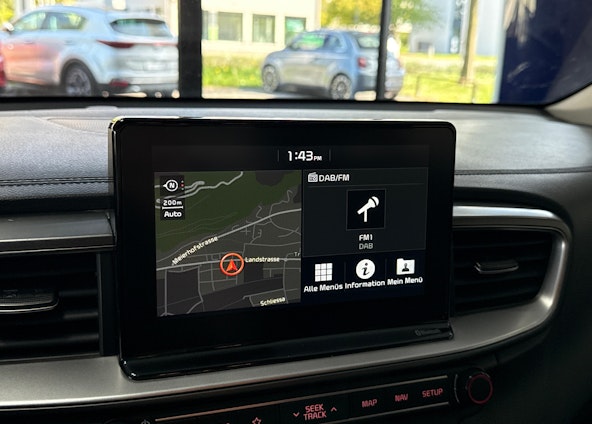 Vehicle image 13 Vehicle image 13