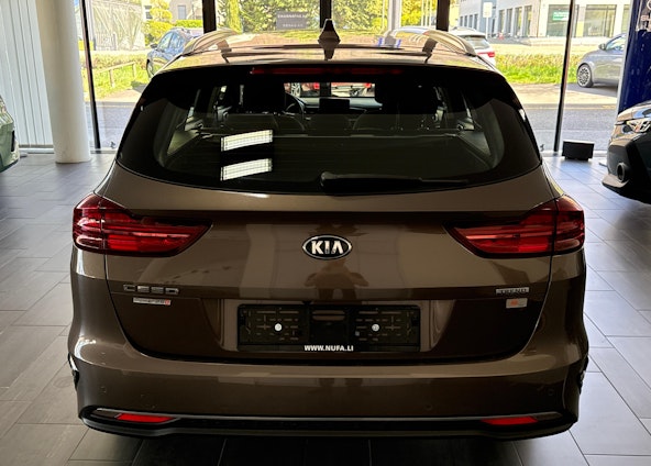 Vehicle image 5 Vehicle image 5