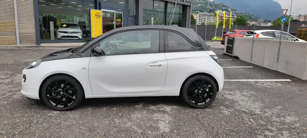 Opel Adam 1.0i eFLEX Black Jack S/S