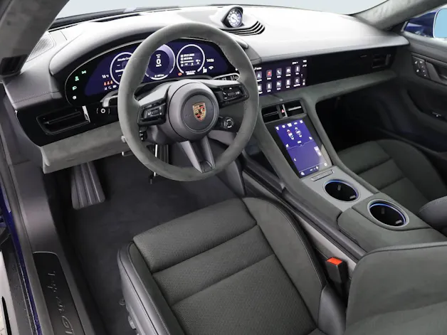 Porsche Taycan GTS Sport Turismo