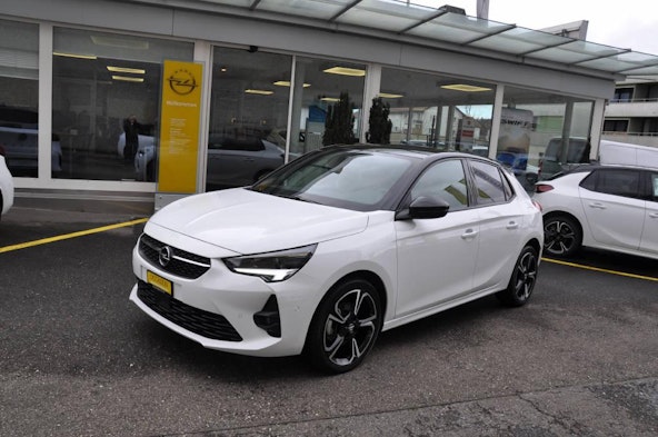 First vehicle image