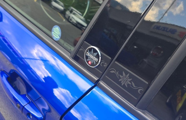 Vehicle image 17