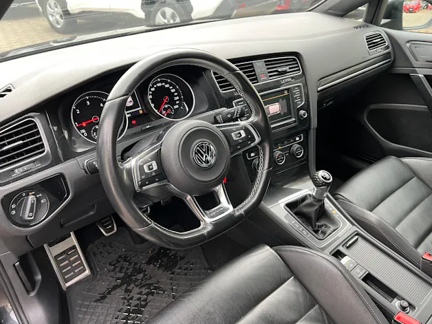 VW Golf VII 2.0 TDI GTD