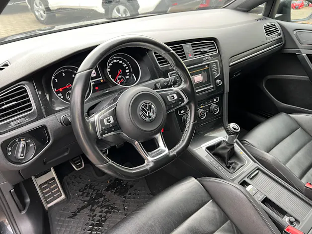 VW Golf VII 2.0 TDI GTD
