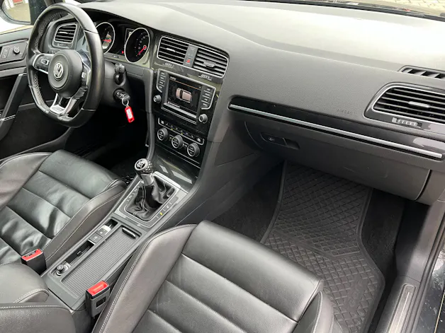 VW Golf VII 2.0 TDI GTD