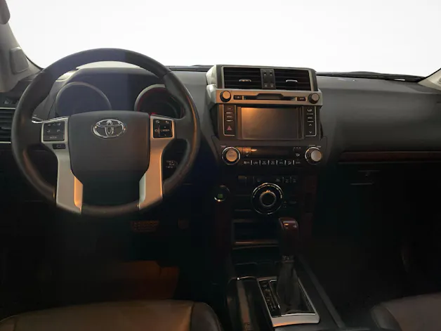 Toyota Land Cruiser 2.8 D Linea Sol