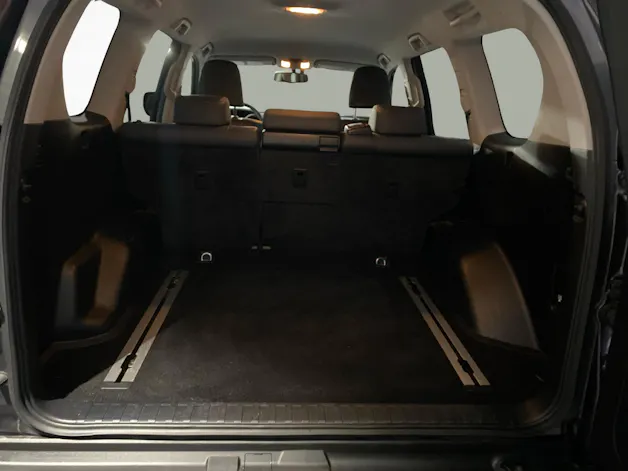 Toyota Land Cruiser 2.8 D Linea Sol