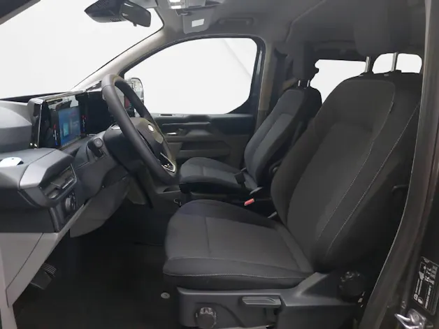 Ford E-Tourneo C Bus 340 L2 Titanium