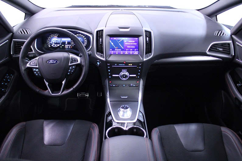 Vehicle image FORD S-MAX