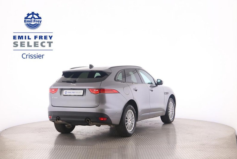 Vehicle image JAGUAR F-PACE