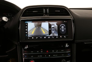 Vehicle image JAGUAR F-Pace 2.0 T 250 CF Swiss Edition AWD