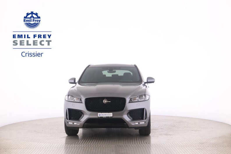 Vehicle image JAGUAR F-PACE