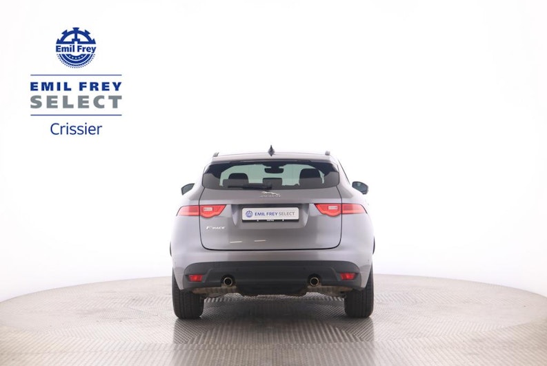 Vehicle image JAGUAR F-PACE