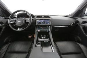 Vehicle image JAGUAR F-Pace 2.0 T 250 CF Swiss Edition AWD