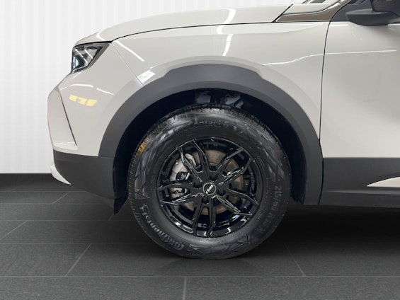 Vehicle image 3 Vehicle image 3