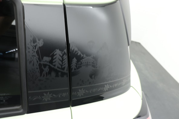 Vehicle image 9