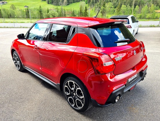 Vehicle image 19 Vehicle image 19