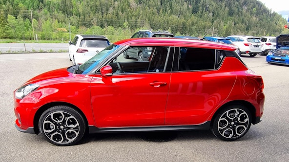 Vehicle image 14 Vehicle image 14