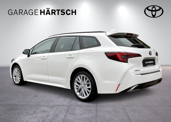 Vehicle image 3 Vehicle image 3