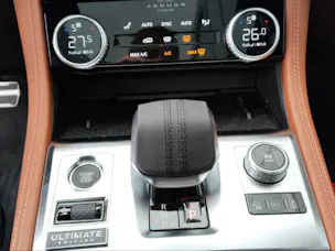 Jaguar F-Pace 2.0 P400e R-Dynamic HSE 90th Anniversary Ed. AWD