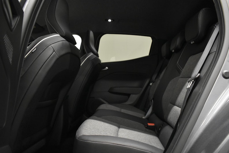 Vehicle image MITSUBISHI COLT