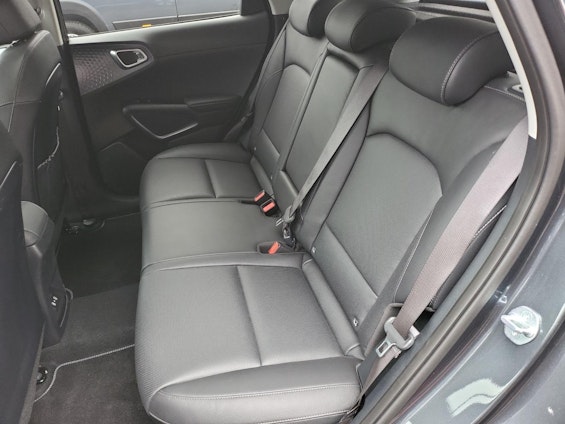 Vehicle image 9 Vehicle image 9