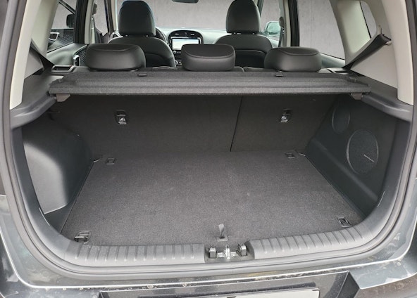 Vehicle image 11 Vehicle image 11