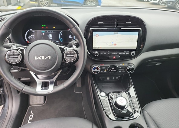 Vehicle image 10 Vehicle image 10