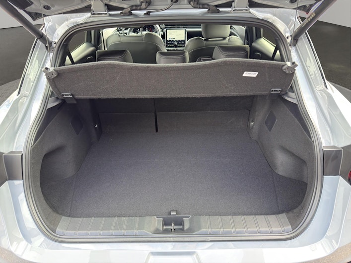 Vehicle image LEXUS LBX