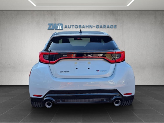 Vehicle image 3 Vehicle image 3