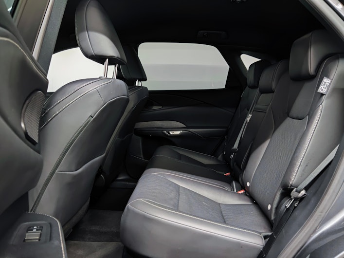 Vehicle image LEXUS RX