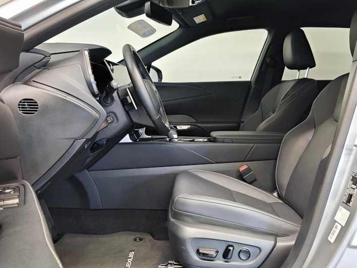 Vehicle image LEXUS RX