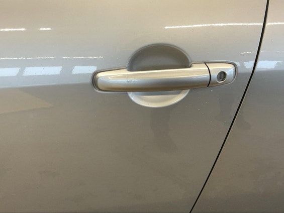 Vehicle image 38