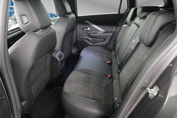 Vehicle image 7 Vehicle image 7