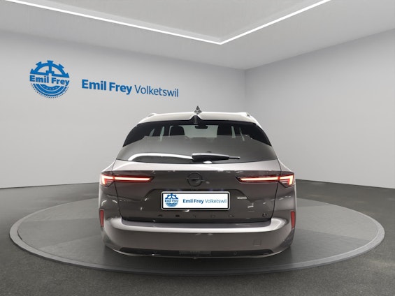 Vehicle image 4 Vehicle image 4