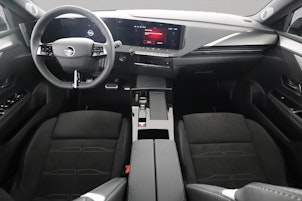 Vehicle image OPEL Astra-e Sports Tourer GS