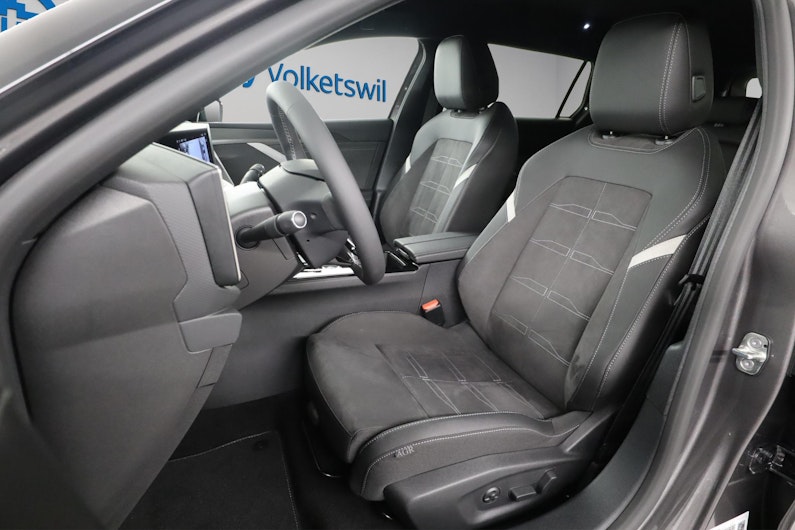 Vehicle image OPEL ASTRA