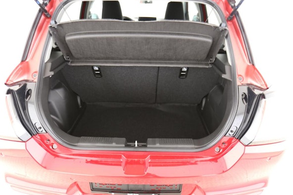 Vehicle image 6 Vehicle image 6