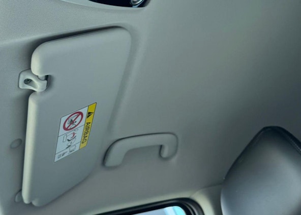 Vehicle image 17 Vehicle image 17