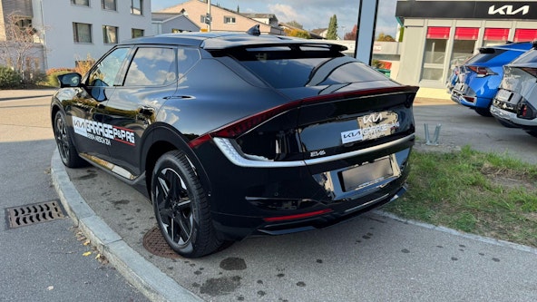 Vehicle image 4 Vehicle image 4