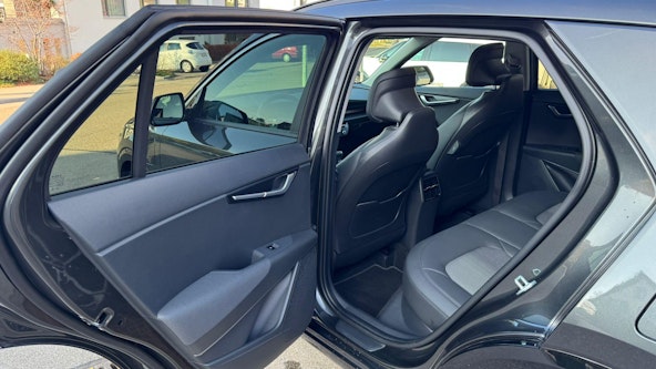 Vehicle image 12 Vehicle image 12