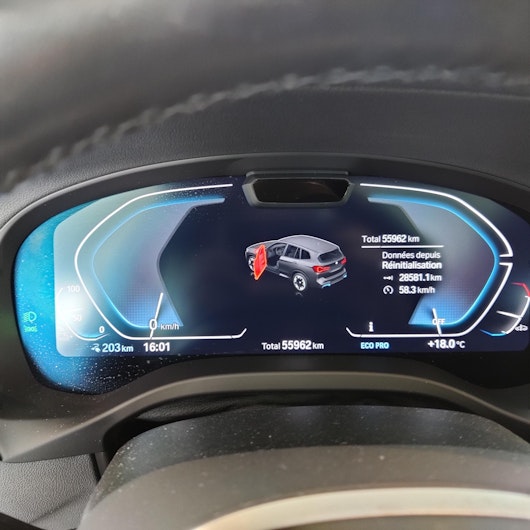 Vehicle image BMW iX3