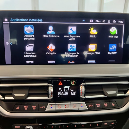 Vehicle image BMW iX3