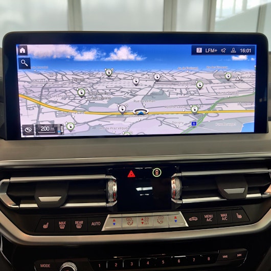 Vehicle image BMW iX3