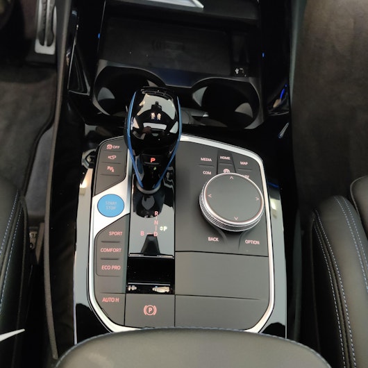 Vehicle image BMW iX3