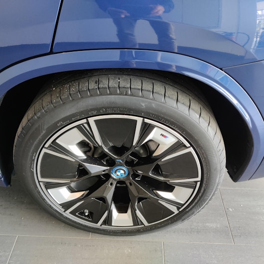 Vehicle image BMW iX3