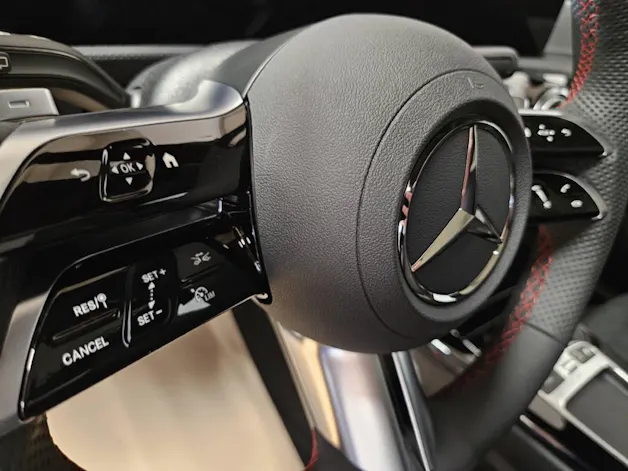 Mercedes-Benz A 220 4Matic AMG Line